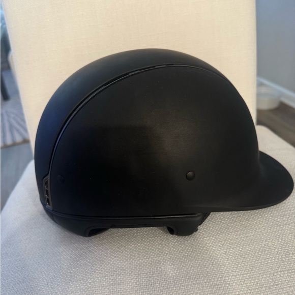 Samshield Helmet - great condition size 7 1/8! - Picture 2 of 6